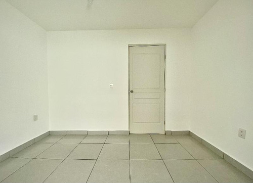 Imagen 10 de 21 de Apártala Antes De Que Te La Ganen! Casa En Renta En Zakia