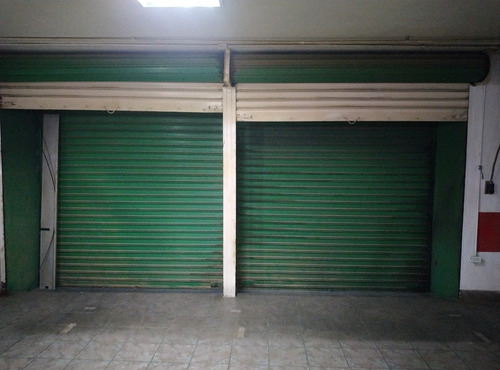 Se Vende Local Comercial A Pie De Calle El Mismo Hace Esquina En Libertador Centro Santa Teresa Bb
