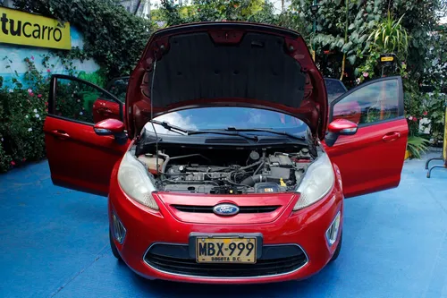 Ford Fiesta 1.6 Ses Hatchback Mt