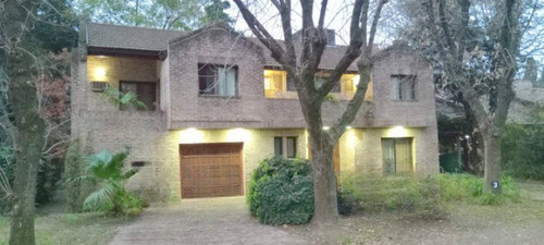 Casa En Venta En Barrio Cerrado, Praderas De San Ignacio