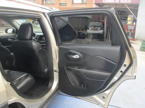 Jeep Cherokee Limited 3200cc At Aa
