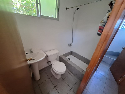 Casa En Venta De 8 Dorm. En Macul