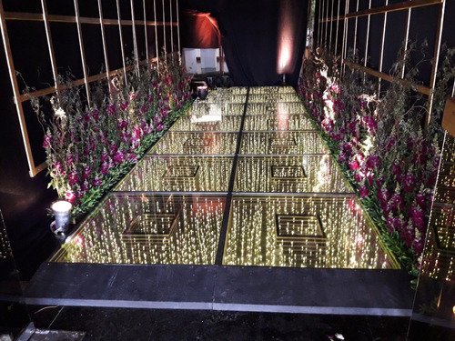 Imagem 4 de 5 de Locação Pista De Led Infinity 3d Com Paris 4x4