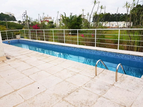 Tamboré 11 | Casa A Venda | 4 Suítes | Hidromassagem | Piscina | Área Gourmet Completa - Cnc1256