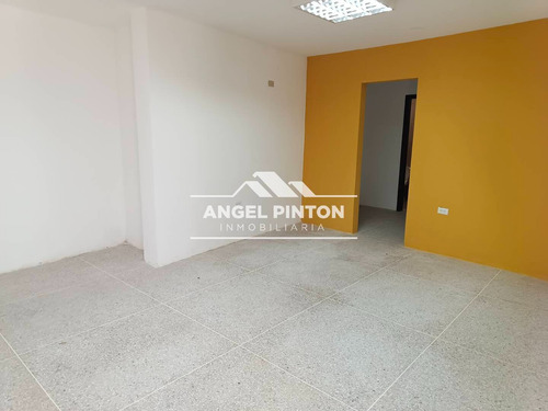 Casa Comercial Alquiler Las Mercedes Maracaibo Api 7191