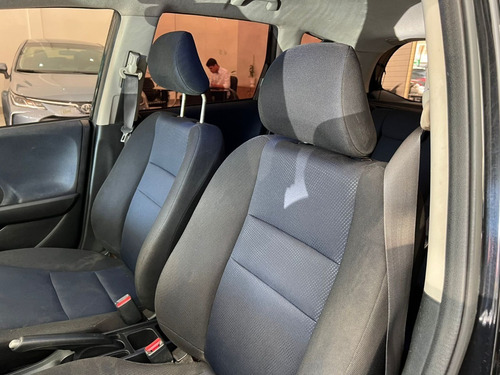 Imagem 17 de 22 de Honda Fit Lx