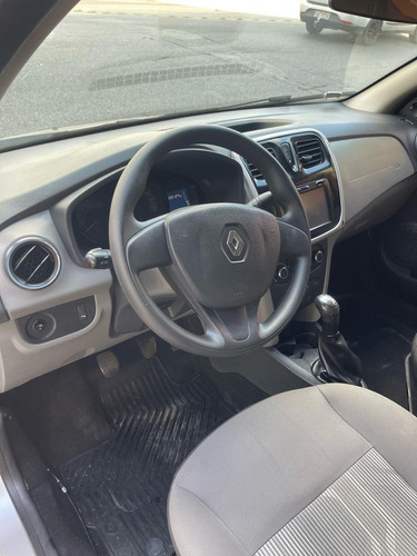 Renault Logan 1.0 16v Expression Hi-flex 4p