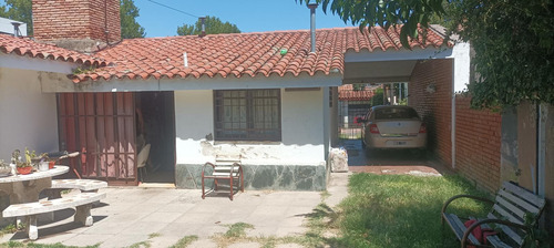 Casa En La Falda 3 Dormitorios 2 Baños-patio-gas Natural-cloacas