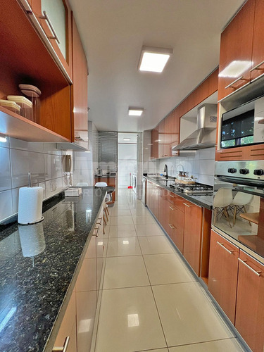 Elegante Depto Remodelado 168m² En Barrio Noruega, Las Conde