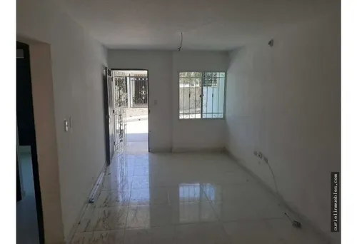 Venta Casa De 2 Pisos En El Cisne, Vía Minca