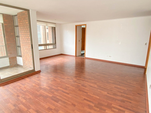 Hermoso Y Amplio Departamento, Excelente Sector (4d / 4b)