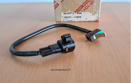 Interruptor Cortesia Lampara Interna Toyota Fortuner/hilux