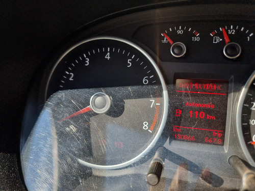 Volkswagen Voyage 1.6 Comfortline 101cv