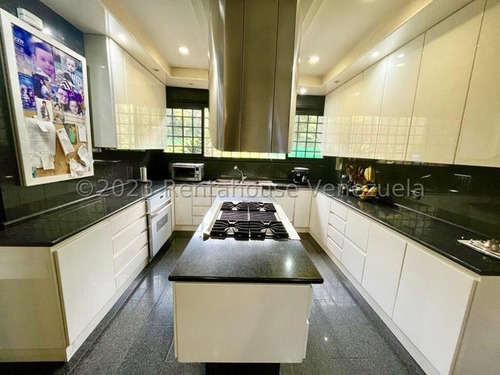 Se Vende Increible Planta Baja En Colinas De Tamanaco Para Un Excelente Estilo De Vida 24-11262 Cs