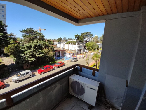 Imagen 3 de 23 de Amplio Y Luminosos Apartamento A La Venta En Centro Maldonado - Maldonado Centro Maldonado