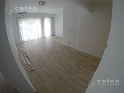 Imagen 2 de 15 de Venta - 2 Ambientes Y Medio - Cochera Fija Cubierta Y Baulera - Amenities - Vig. 24 Hs.