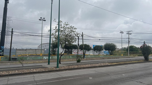 Bodega En Renta Blvd. Aristóteles, León, Gto. 1675 M2