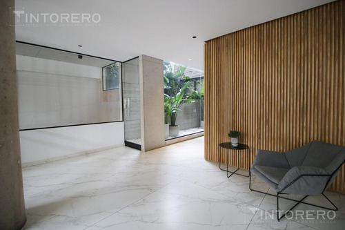 Departamento En Venta De 3 Ambientes Con Balcón En Liniers