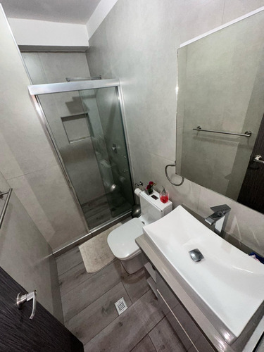 Alquiler De Apartamento En El Bosque Res. Holyday Palace