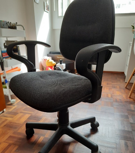 Silla Escritorio Fija, Sin Gas No Sube. Buen Estado No Envio