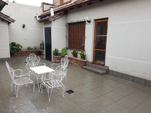 Muy Buena Casa En Venta 3d,suitte,gge,patio, Tte Farias 1390