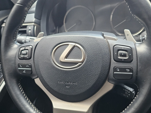 Lexus IS 2.5 300H Luxury
