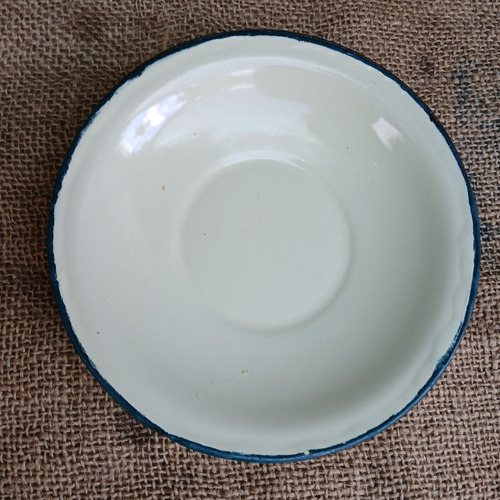 Plato Esmaltado Enlozado Llano 6 Unidades De Postre Usados Beige Liso (Usado)