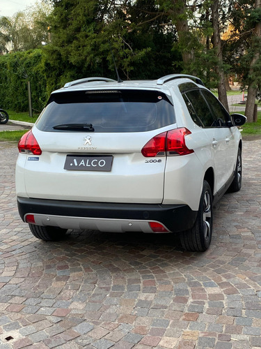 Peugeot 2008 1.6 Feline