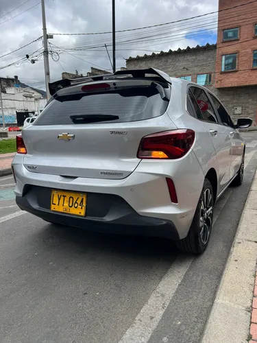 Chevrolet Onix 1.0T Premier Hatch At