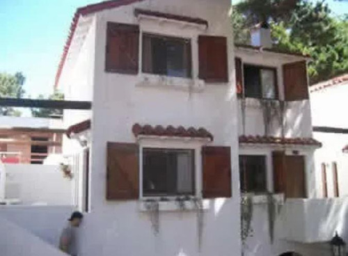 Casa En Venta - 1 Dormitorio 1 Baño - Cochera - 90mts2 - Costa Del Este
