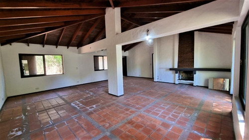 Oportunidad Retasada!! Barrio San Francisco , Calle Tchaicovsky, Parque Udaondo, Del Viso. 3 Dorm