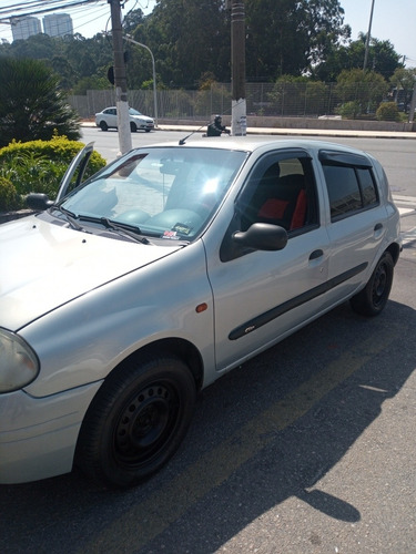 Renault Clio 2001 1.0 16v Rn 5p