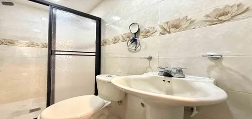 Apartamento En Venta En Popular Modelo (279061542).