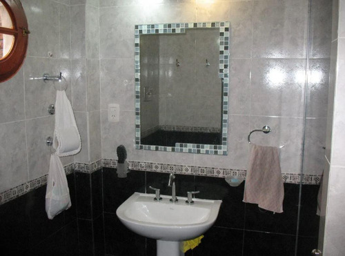 Casa En Venta - 3 Dormitorios 2 Dormitorios - 116mts2 Totales - Caseros