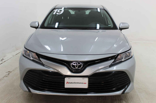 Imagen 8 de 15 de Toyota Camry 2019 4 Cilindros