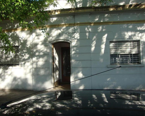 Casa En Venta  La Plata