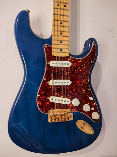 Guitarra Fender Stratocaster Deluxe 60th Aniversary Noisless
