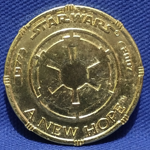 Hasbro 30th Anniversary Star Wars Coin Darth Vader Gold (Usado)