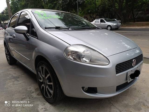 Fiat Punto 1.4 Attractive 8v Flex 4p Manual