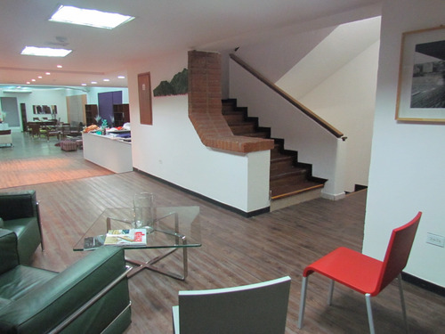 Imagen 3 de 22 de Venta Edificio Comercial 950m2 Prados Del Este 1125