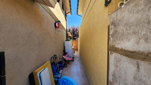 Huechuraba, Casa Aislada Como Nueva