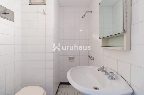 Alquiler Apartamento Tres Dormitorios Punta Del Este Edificio Tiburon I