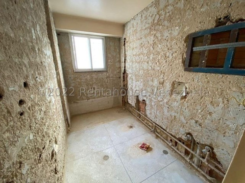 Imagen 16 de 30 de Venta De Apartamento En Cumbres De Curumo Rah 22-19439 Orlando Figueira 0412 553 52 89