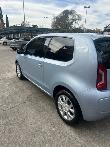 Volkswagen Up! 1.0 High Up! 75cv 3 p