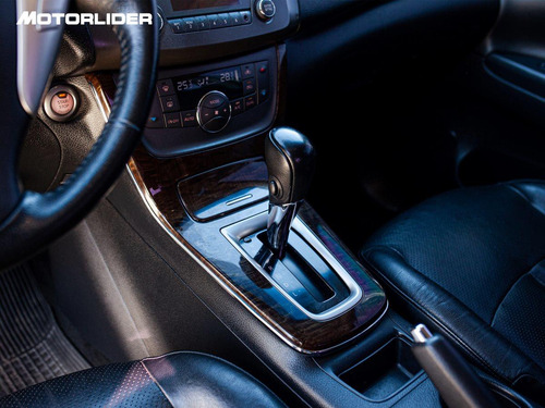 Imagen 15 de 25 de Nissan Sentra 1.8 Exclusive Cvt | Permuta / Financia