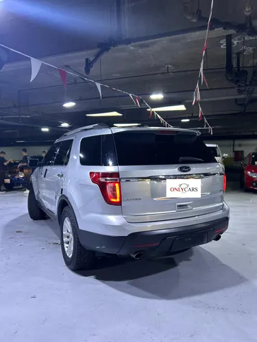 Ford Explorer, Año 2013/4×4.