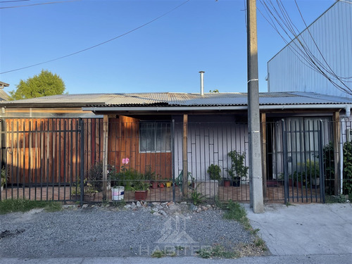 Excelente Casa Sector Rauquen De 3 Dorm Y 2 Baños En Curicó