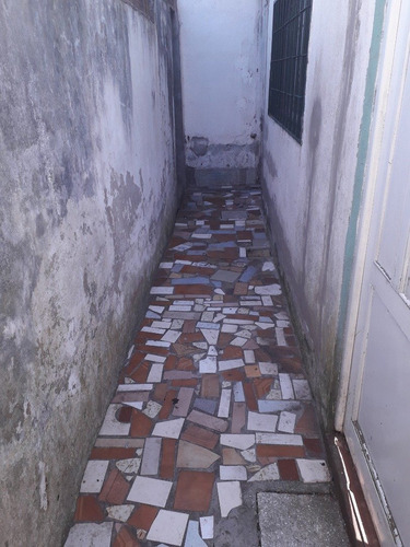Imagen 8 de 16 de Ph De 2 Ambientes Amplios Con Jardín Y Patio Con Un Departamento De 2 Ambientes En Planta Alta. Parque Luro