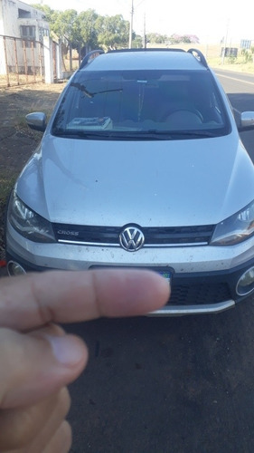 Imagem 2 de 5 de Volkswagen Saveiro 1.6 16v Cross Cab. Dupla Total Flex 2p