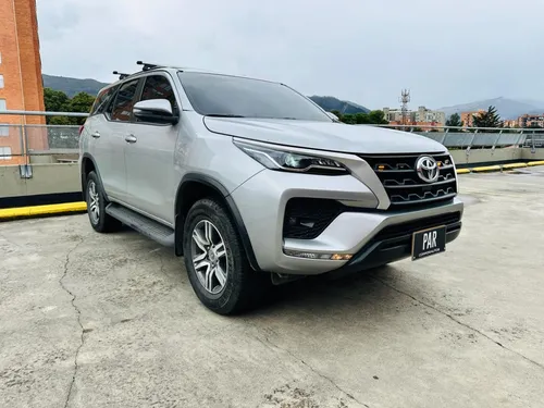 Toyota Fortuner Srv 2.4 Turbo Diesel Automatica 2022
